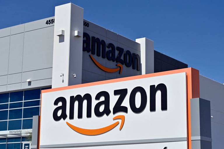Amazon Web opens more than 800 jobs for various sectors.